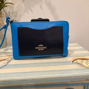 Coach Wristlet 65990B Blue Azure Navy Leather Clutch Pouch Wallet With Strap